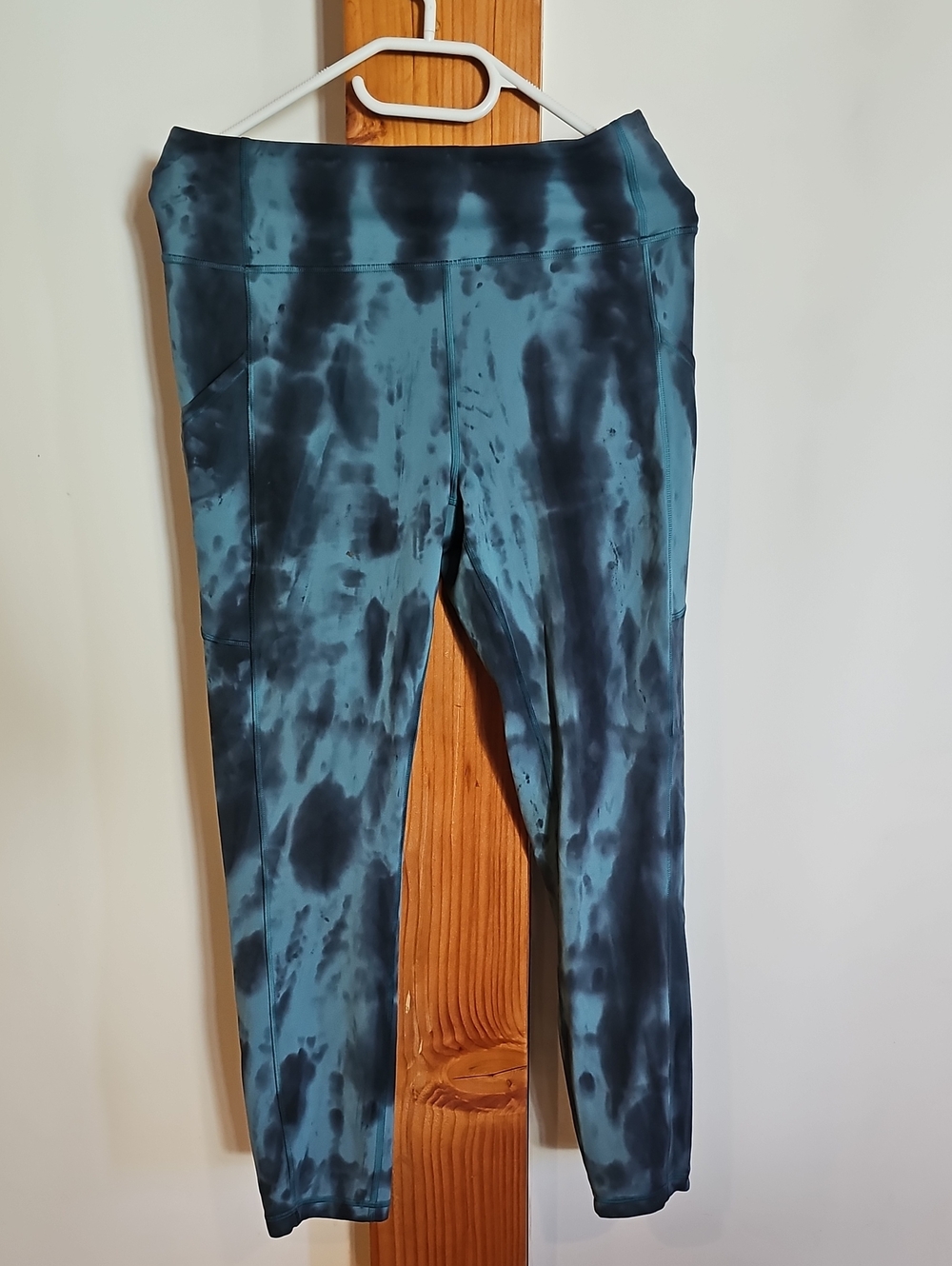 Lululemon Tie-Dye Leggings - Teal Blue